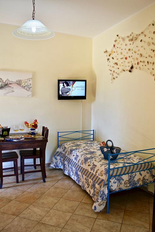 Il Giardino Delle Aloe Guest House Favignana Exterior photo